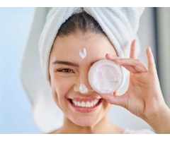 Cremas y tratamientos faciales de belleza Online